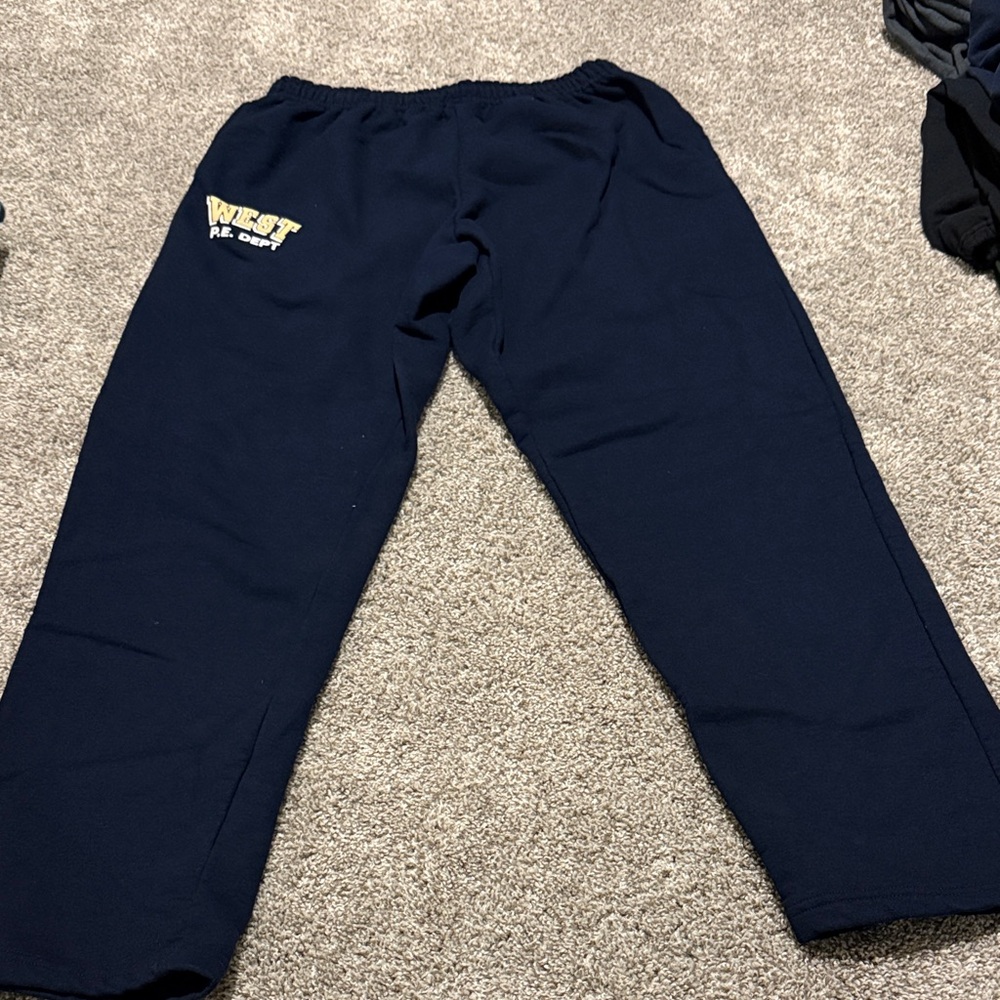 Navy Blue Gildan pe Sweatpants
